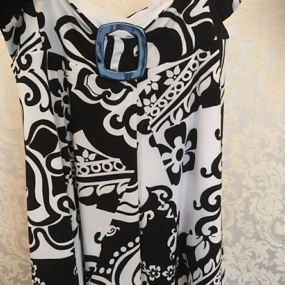 Midi Skirt Cache!
